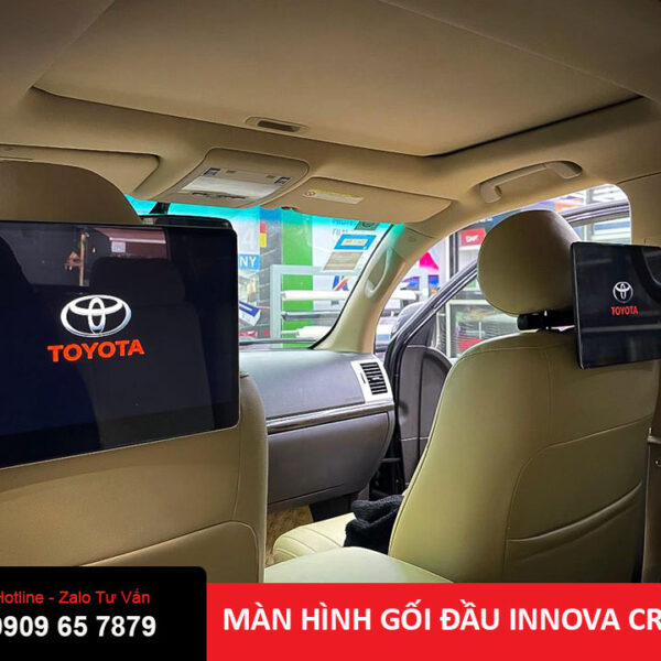 Màn hình gối đầu Innova Cross 2024