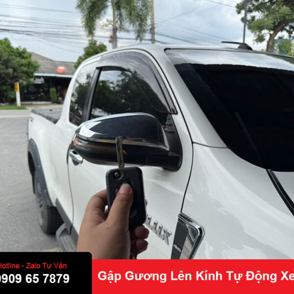 Gập gương lên kính tự động Toyota Hilux