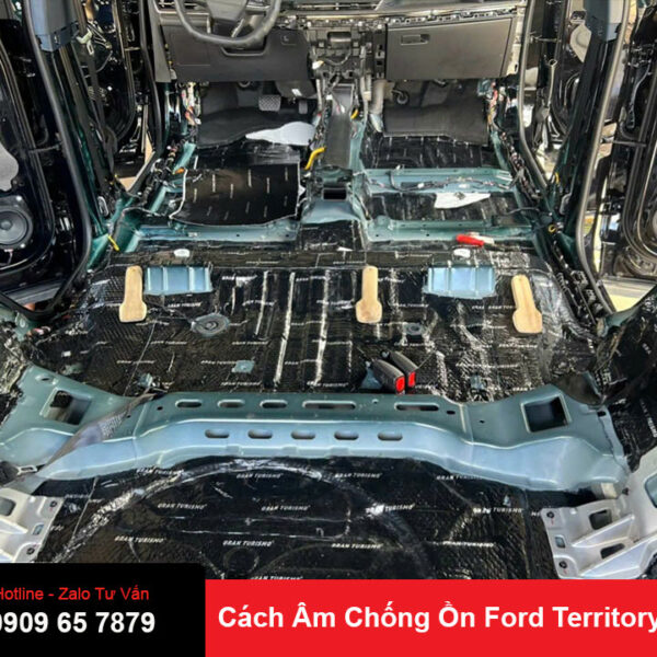 Cách âm chống ồn xe Ford Territory