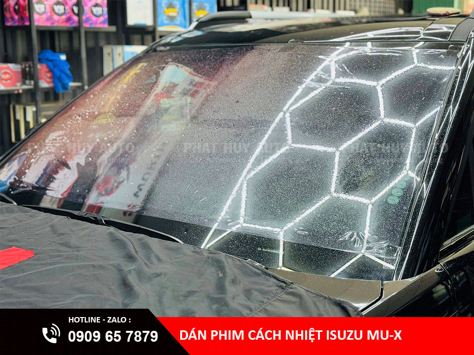 Dán phim cách nhiệt Isuzu Mu-X 2025